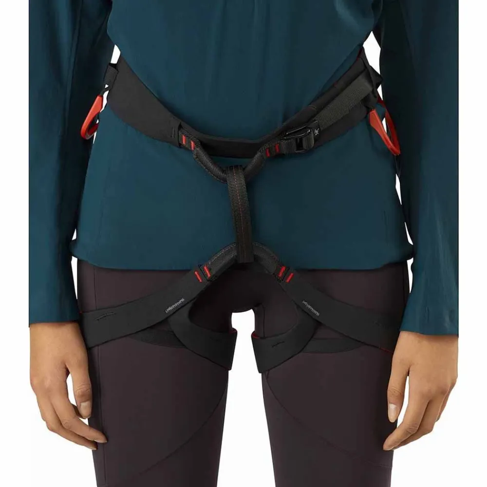 Shop C-Quence Harness Women'S Valjaat