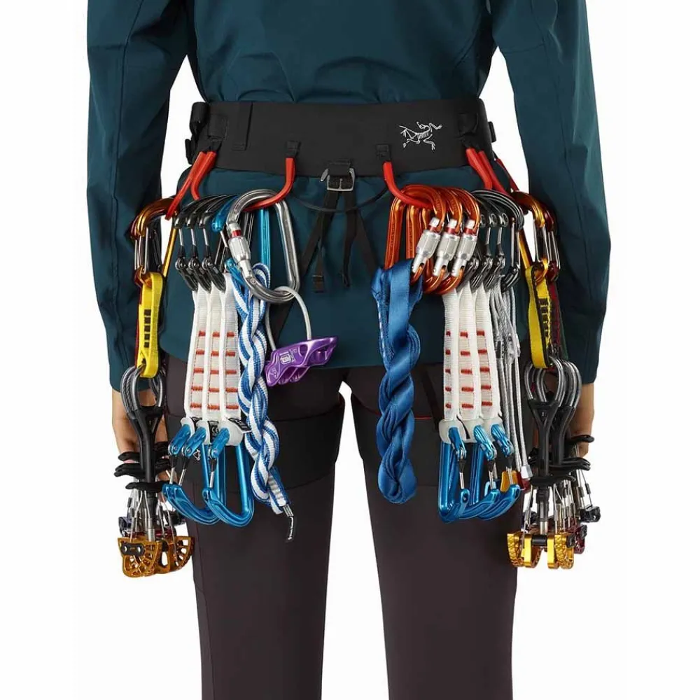 Shop C-Quence Harness Women'S Valjaat