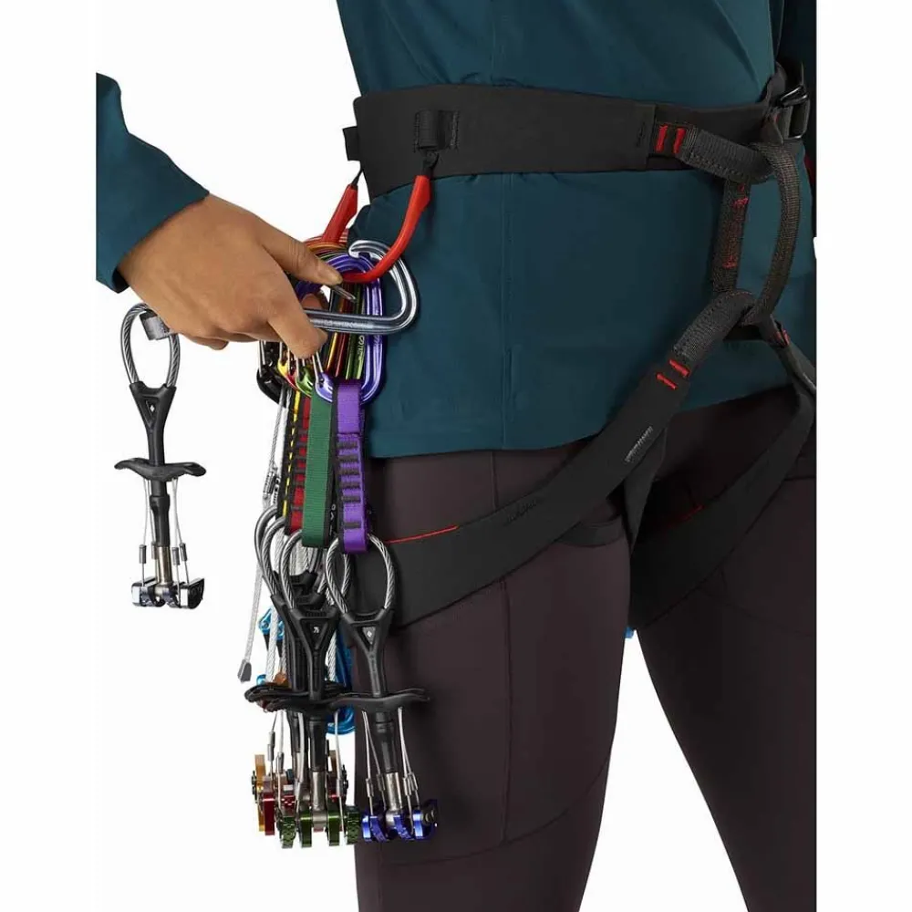 Shop C-Quence Harness Women'S Valjaat